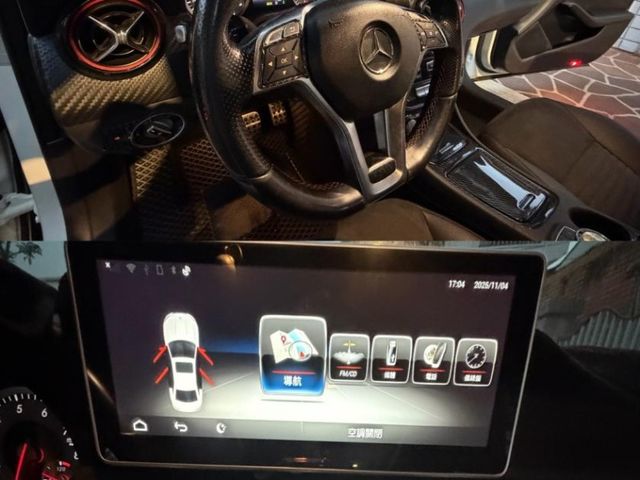 Mercedes-Benz/賓士 A-CLASS  第16張相片