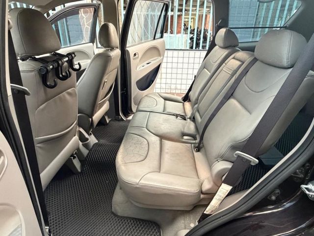 Mitsubishi Zinger  第8張相片