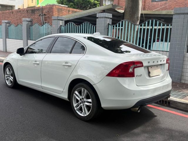 Volvo V60  第5張相片