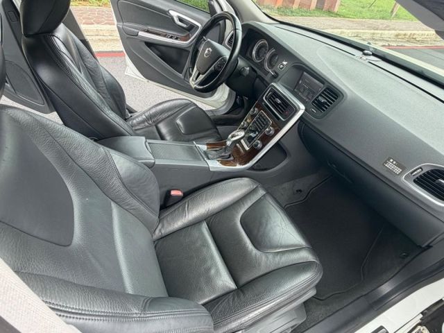 Volvo V60  第12張相片