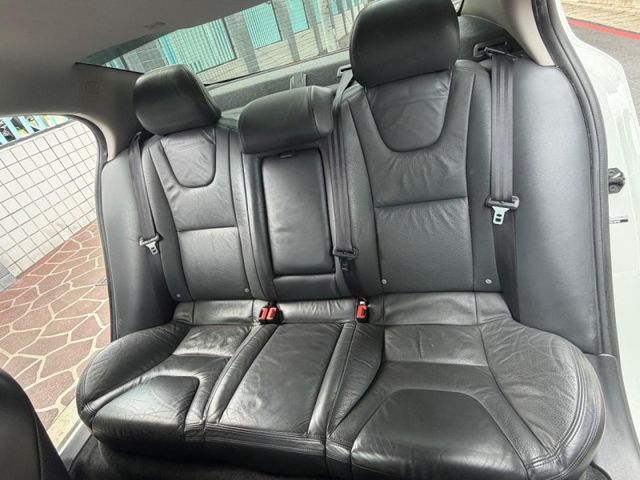 Volvo V60  第14張相片