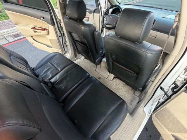 Toyota Wish  第2張相片