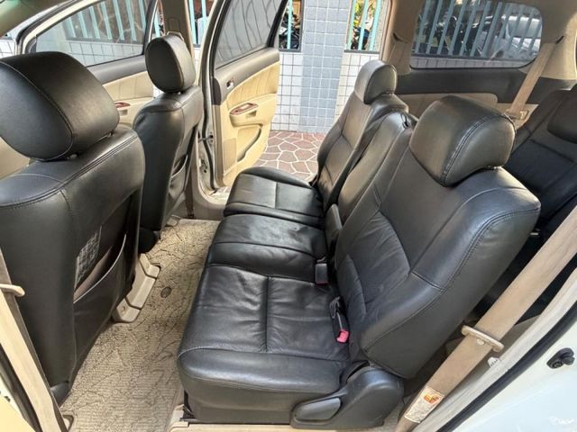 Toyota Wish  第7張相片