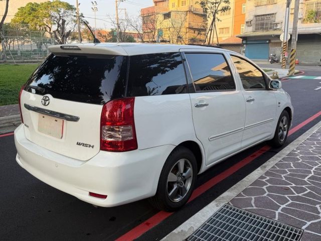 Toyota Wish  第13張相片