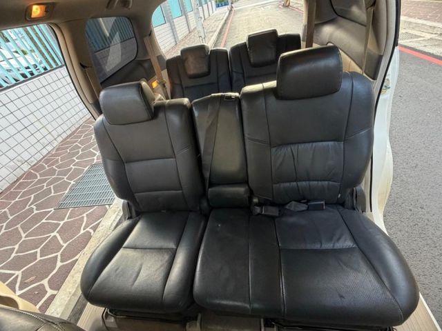 Toyota Wish  第16張相片