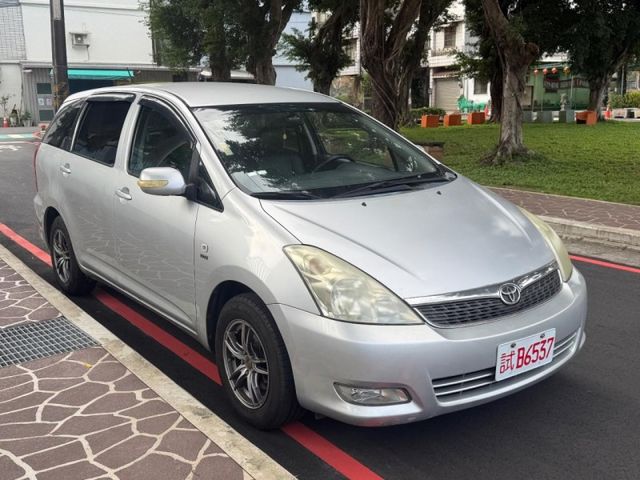 Toyota Wish  第6張相片
