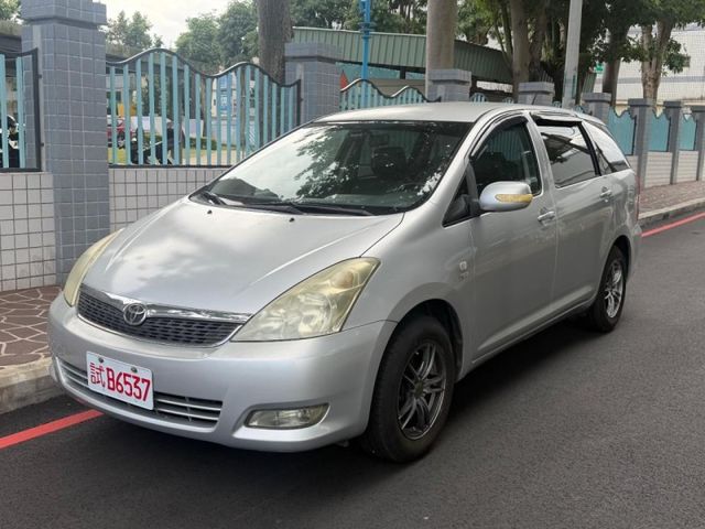 Toyota Wish  第7張相片