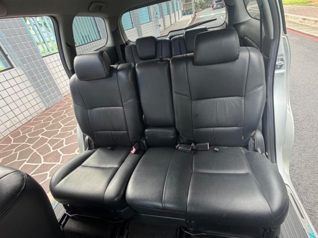 Toyota Wish  第12張相片