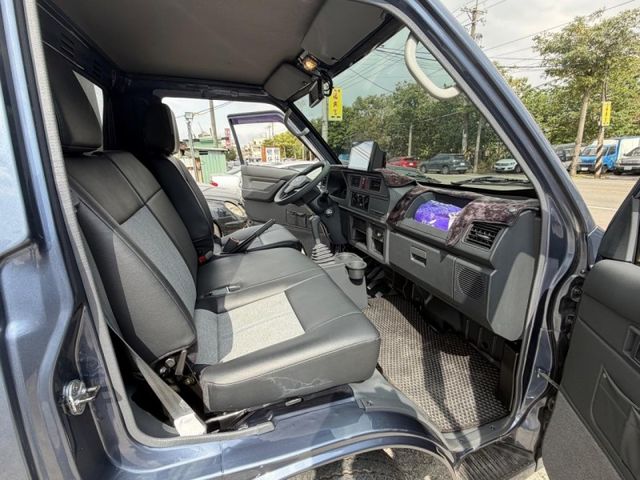 Mitsubishi Delica  第12張相片