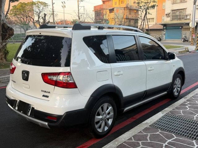 Nissan Livina  第8張相片