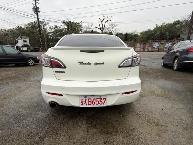 Mazda Mazda3  第11張相片