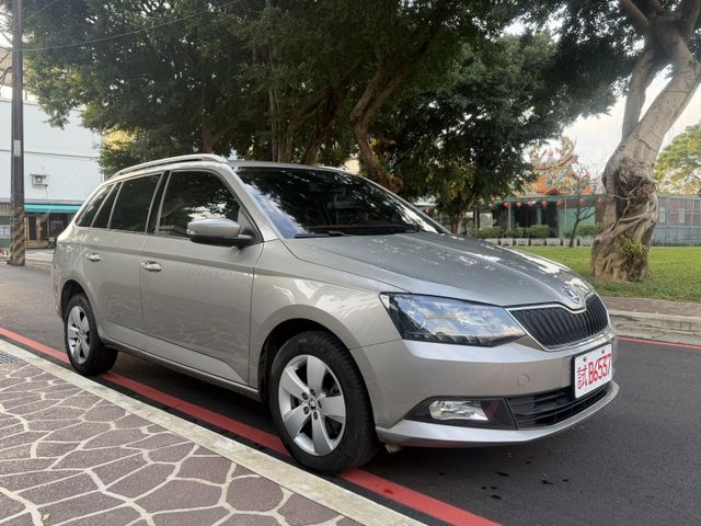 Skoda Fabia  第5張相片
