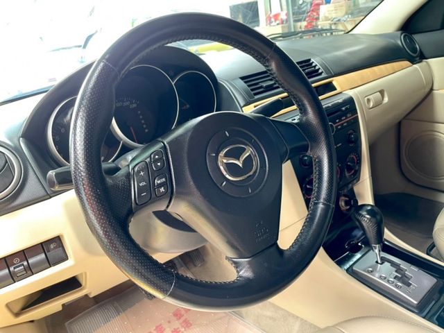 Mazda Mazda3  第8張相片