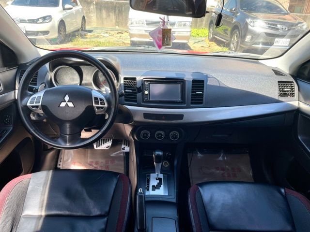 Mitsubishi Lancer  第7張相片