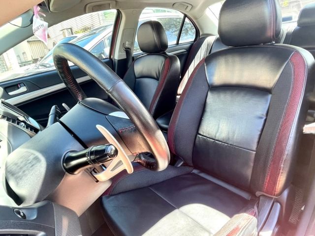 Mitsubishi Lancer  第8張相片