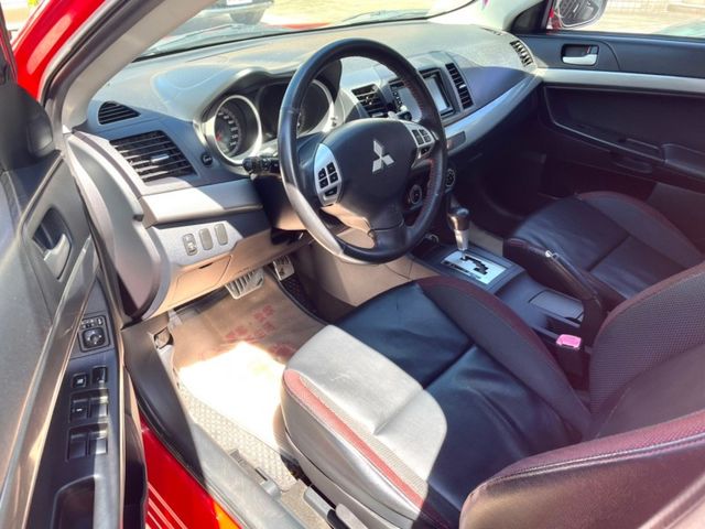 Mitsubishi Lancer  第9張相片