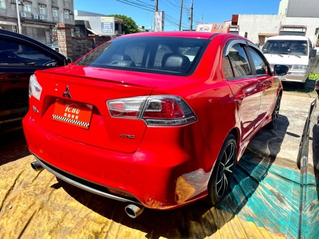 Mitsubishi Lancer  第13張相片