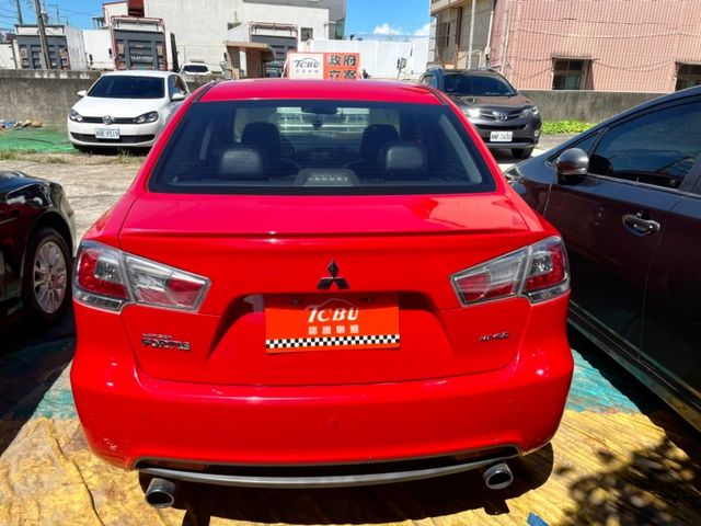 Mitsubishi Lancer  第14張相片