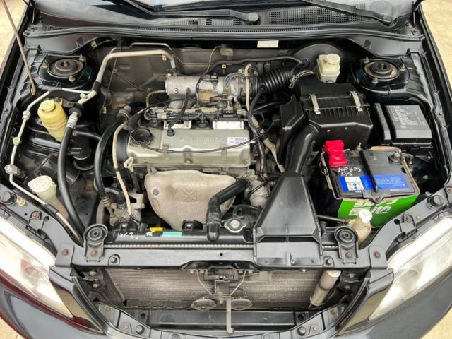 Mitsubishi Lancer  第6張相片