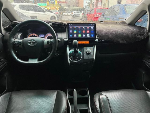 Toyota Wish  第9張相片