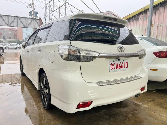 Toyota Wish  第11張相片