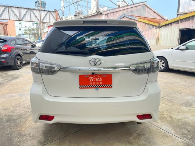 Toyota Wish  第12張相片