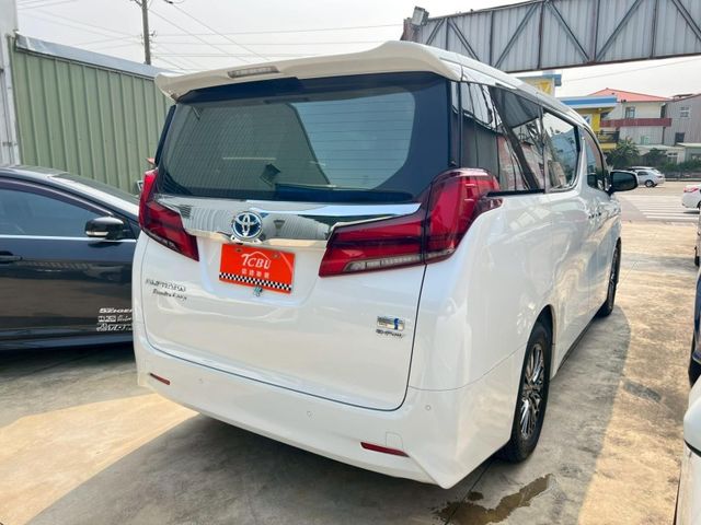 Toyota ALPHARD  第19張相片