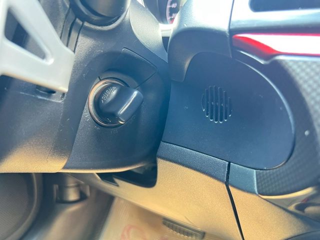 Mitsubishi Lancer  第6張相片