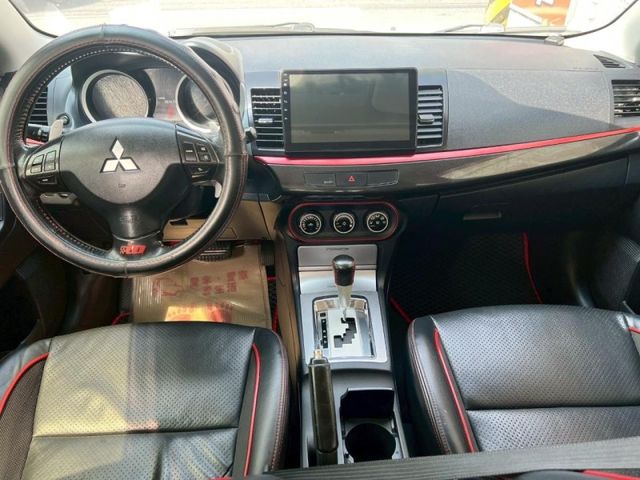 Mitsubishi Lancer  第9張相片