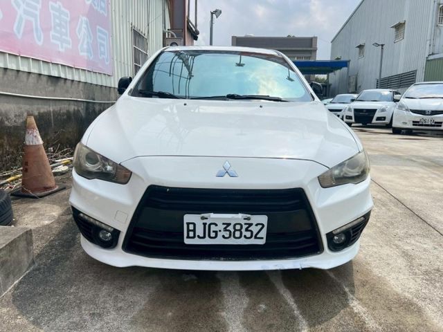 Mitsubishi Lancer  第12張相片