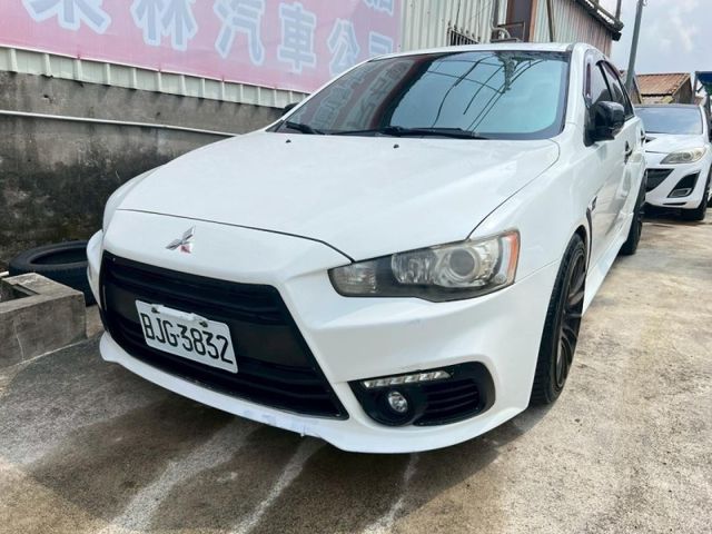 Mitsubishi Lancer  第13張相片