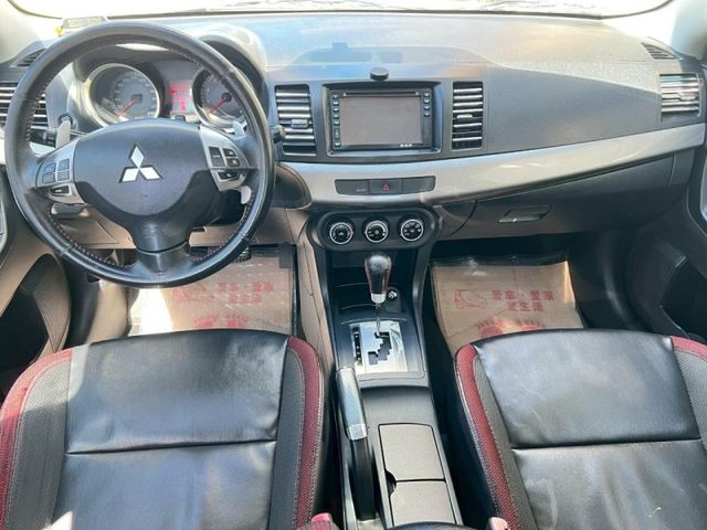 Mitsubishi Lancer  第6張相片