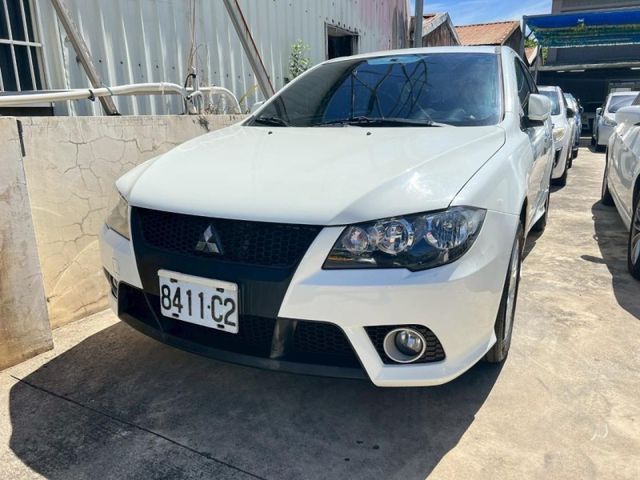 Mitsubishi Lancer  第10張相片