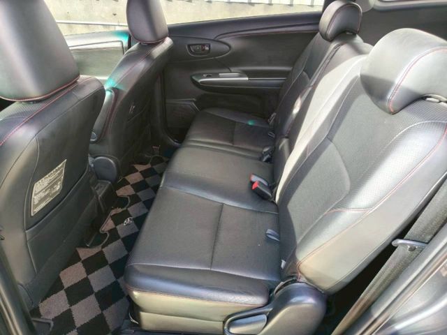 Toyota Wish  第2張相片