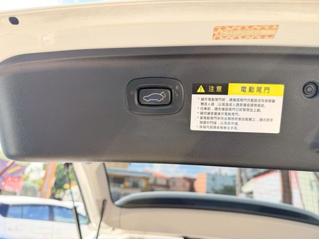 Luxgen U6 Turbo  第13張相片