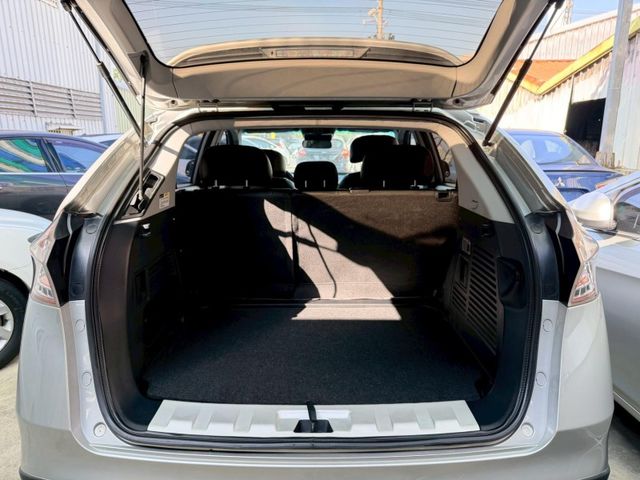 Luxgen U6 Turbo  第12張相片