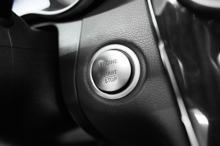 C300 AMG 2015 大金汽車 全景天窗 免鑰匙 盲點 雷達 電尾門 記憶椅  第11張相片
