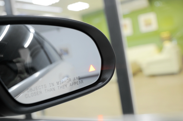 C300 AMG 2015 大金汽車 全景天窗 免鑰匙 盲點 雷達 電尾門 記憶椅  第13張相片