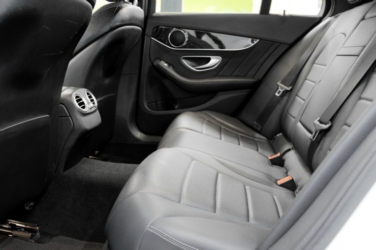 C300 AMG 2015 大金汽車 全景天窗 免鑰匙 盲點 雷達 電尾門 記憶椅  第15張相片