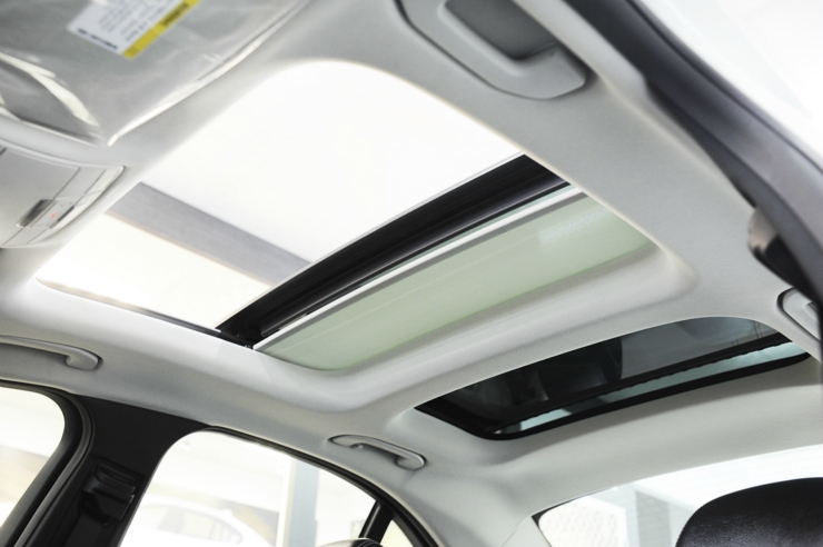 C300 AMG 2015 大金汽車 全景天窗 免鑰匙 盲點 雷達 電尾門 記憶椅  第18張相片