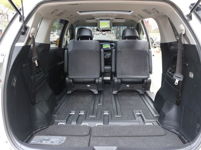 Toyota Previa  第3張相片