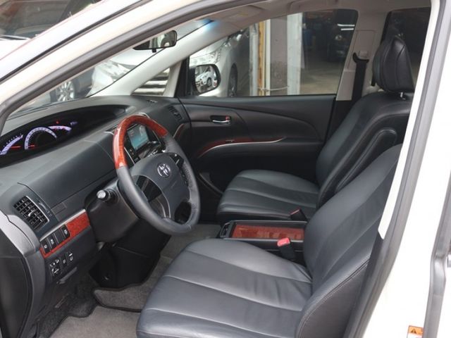 Toyota Previa  第5張相片