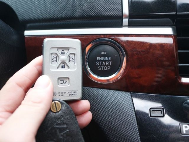 Toyota Previa  第14張相片