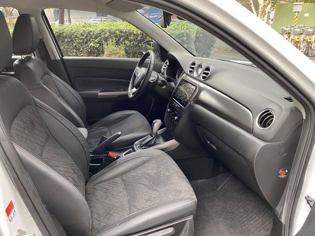 Suzuki Vitara  第42張相片