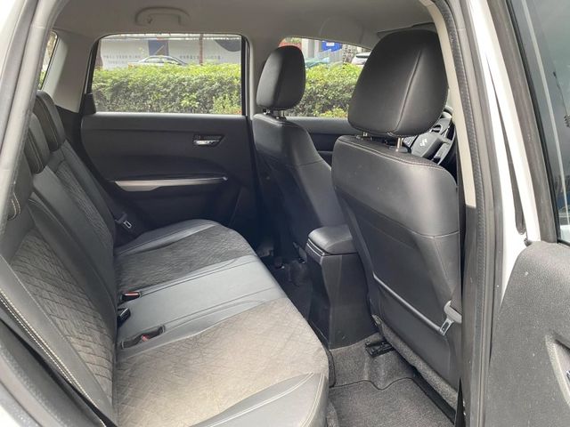 Suzuki Vitara  第43張相片