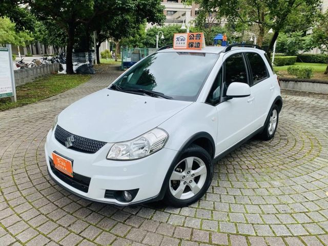 Suzuki SX4  第1張相片