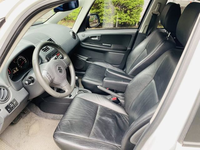 Suzuki SX4  第3張相片