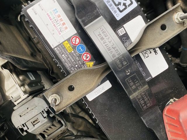 Suzuki SX4  第8張相片