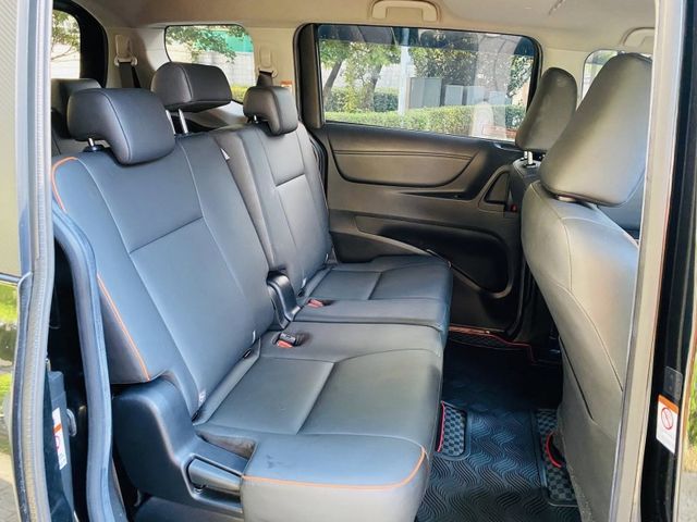 Toyota SIENTA  第30張相片