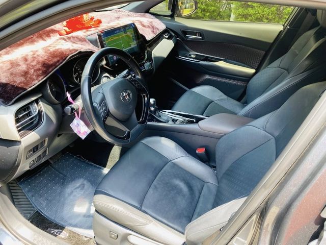 Toyota C-HR  第3張相片